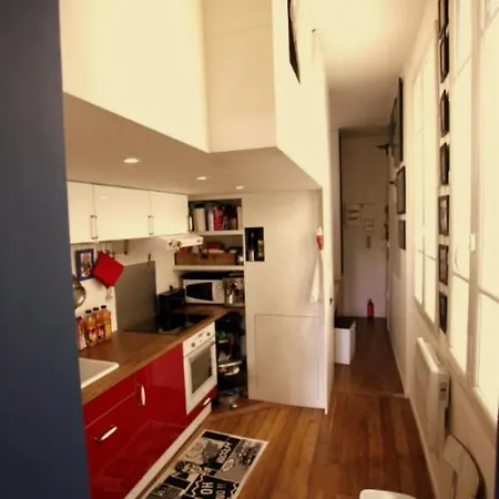 Charming Studio Near Montmartre Παρίσι